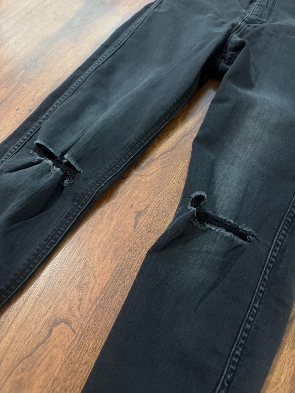 H&M Black Distressed Raw-Hem Skinny Jeans - Picture 3 of 7